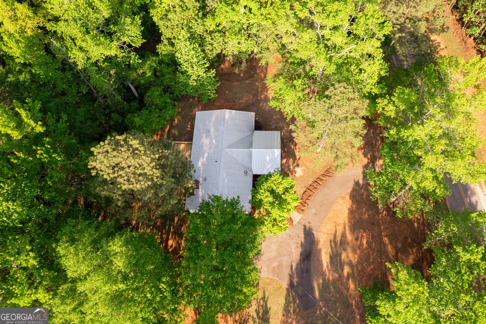 216 Howard Road Barnesville - 29