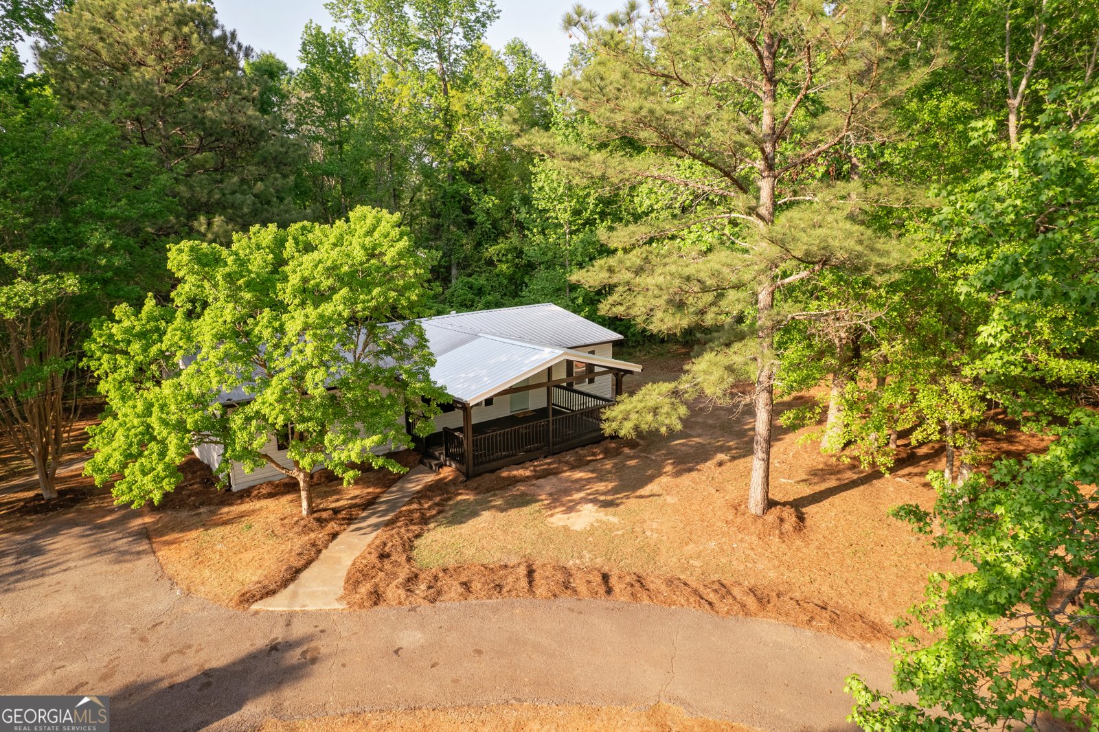 216 Howard Road Barnesville - 31