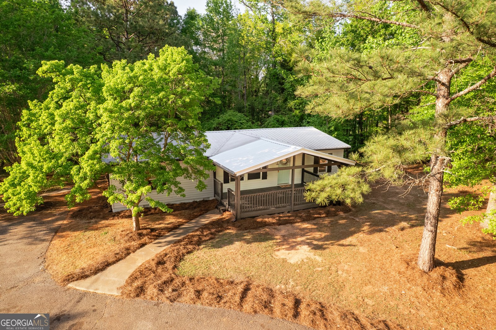 216 Howard Road Barnesville - 33