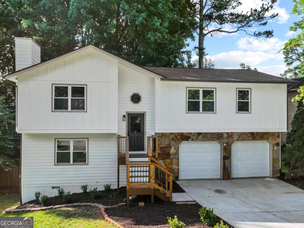 975 Memory Lane Lawrenceville - 1