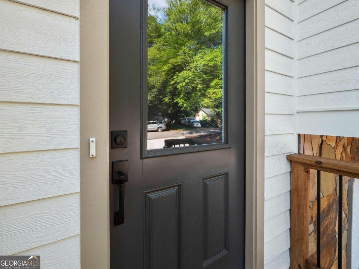 975 Memory Lane Lawrenceville - 11