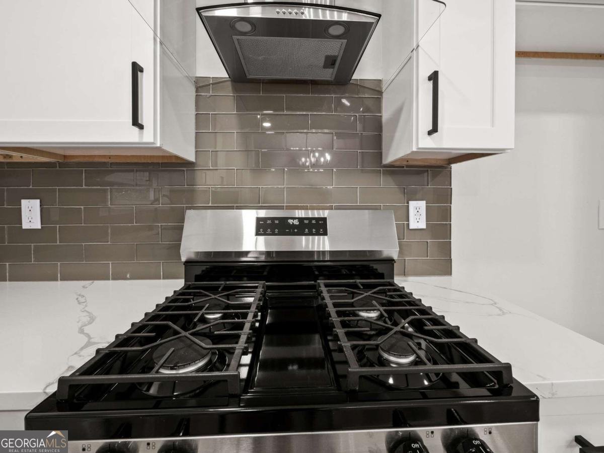 975 Memory Lane Lawrenceville - 17