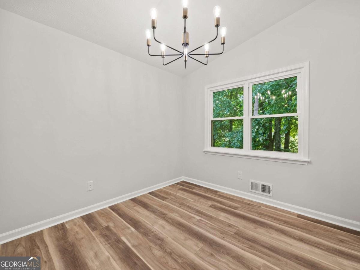 975 Memory Lane Lawrenceville - 19