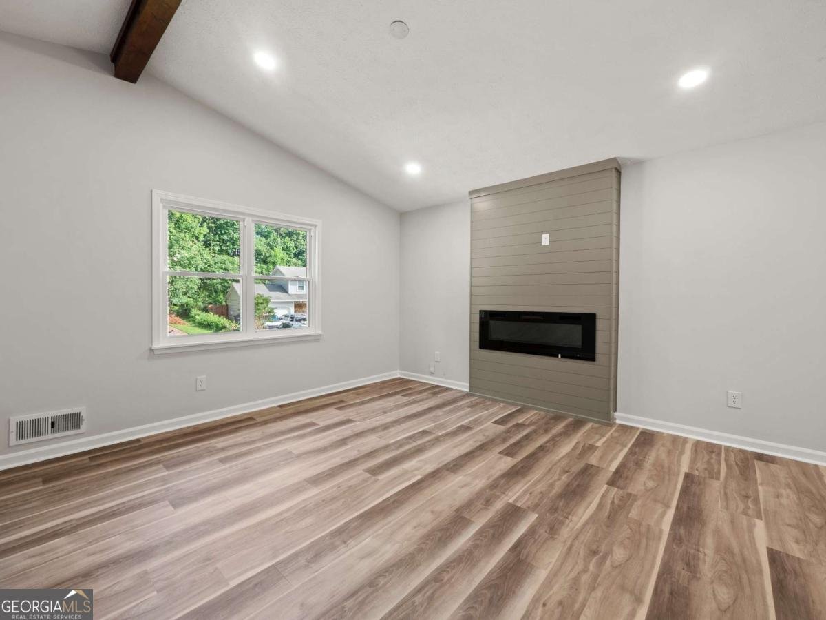 975 Memory Lane Lawrenceville - 21