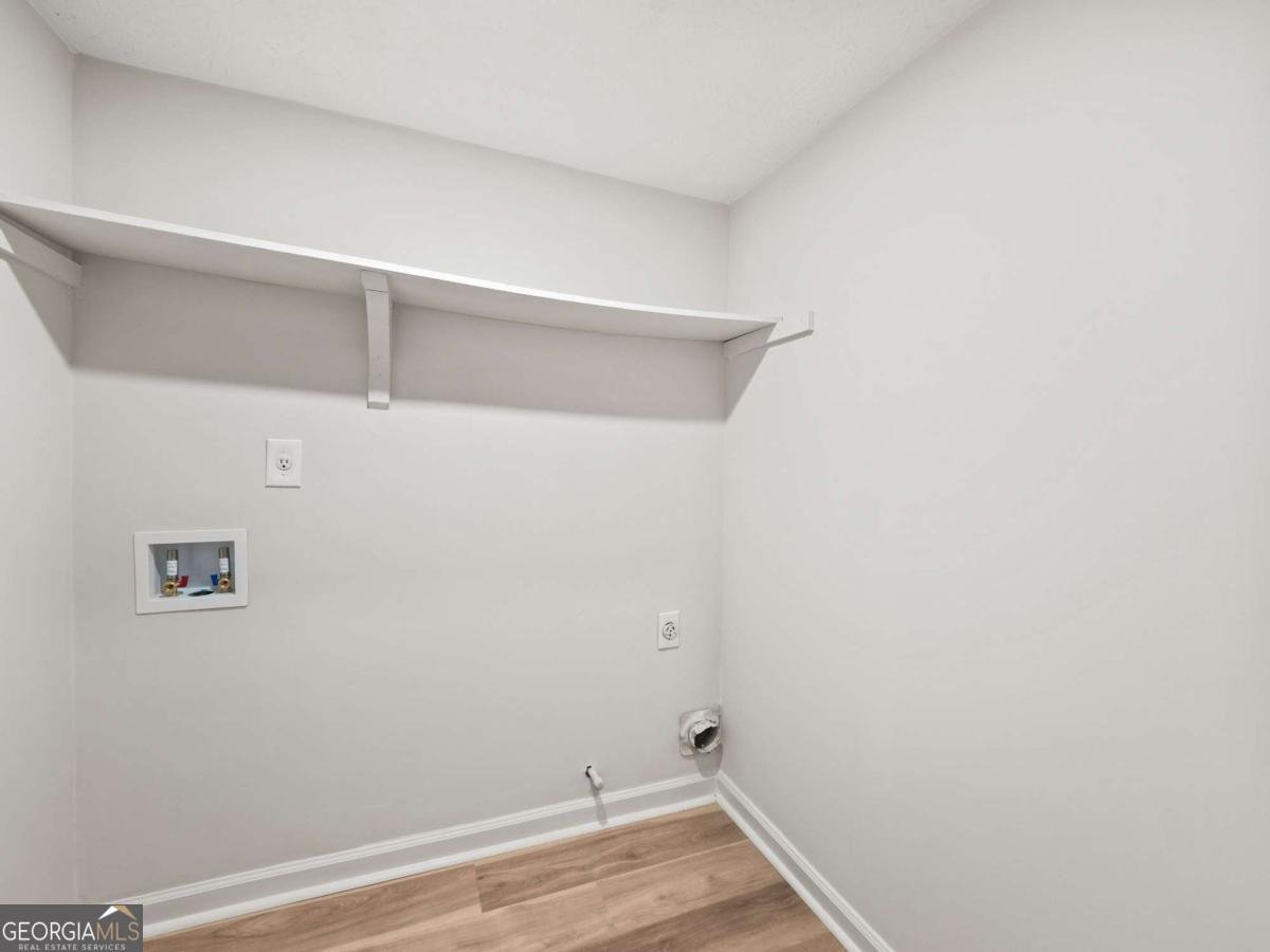 975 Memory Lane Lawrenceville - 34