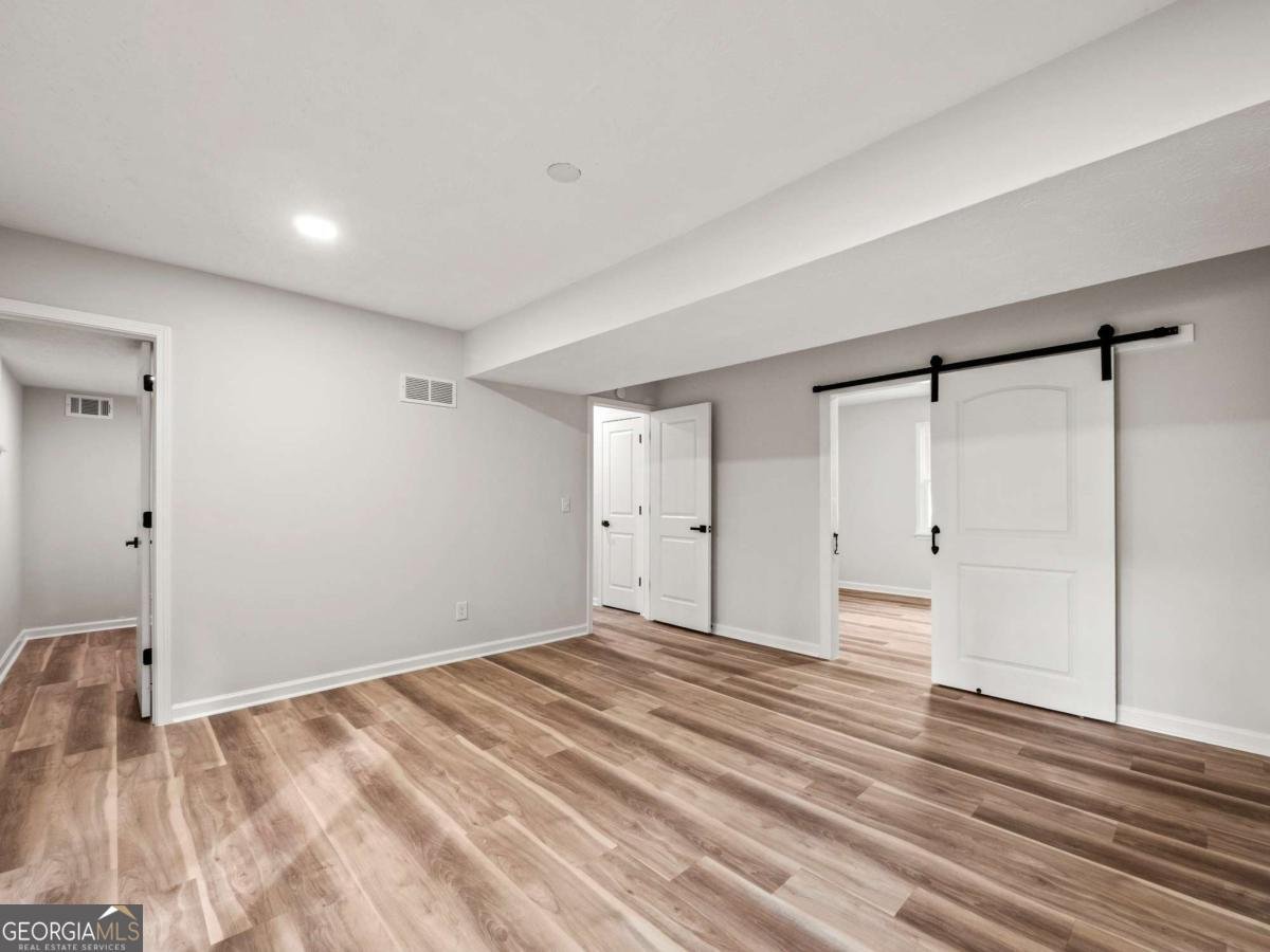 975 Memory Lane Lawrenceville - 37