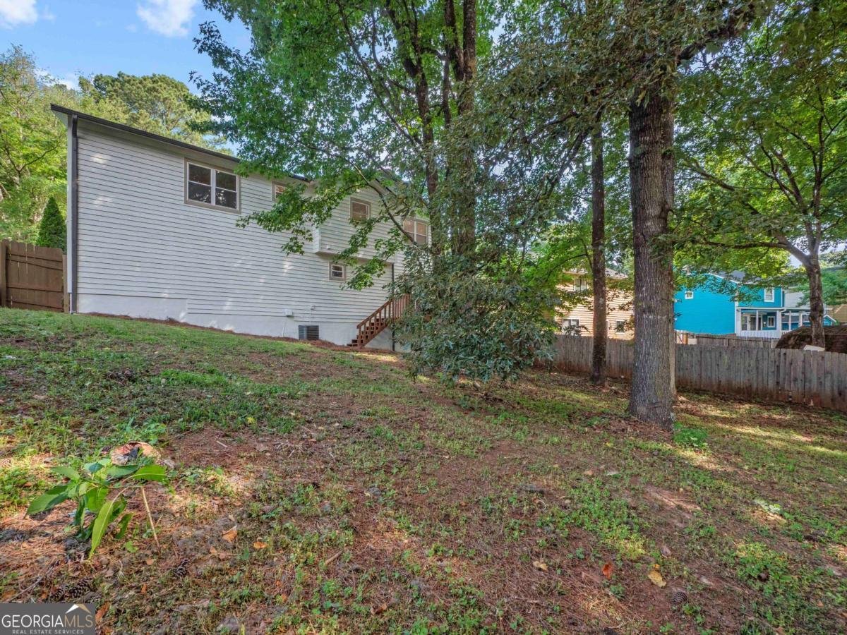 975 Memory Lane Lawrenceville - 47