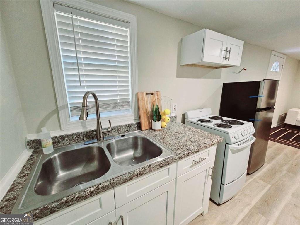 2977 5TH Street Atlanta - 24