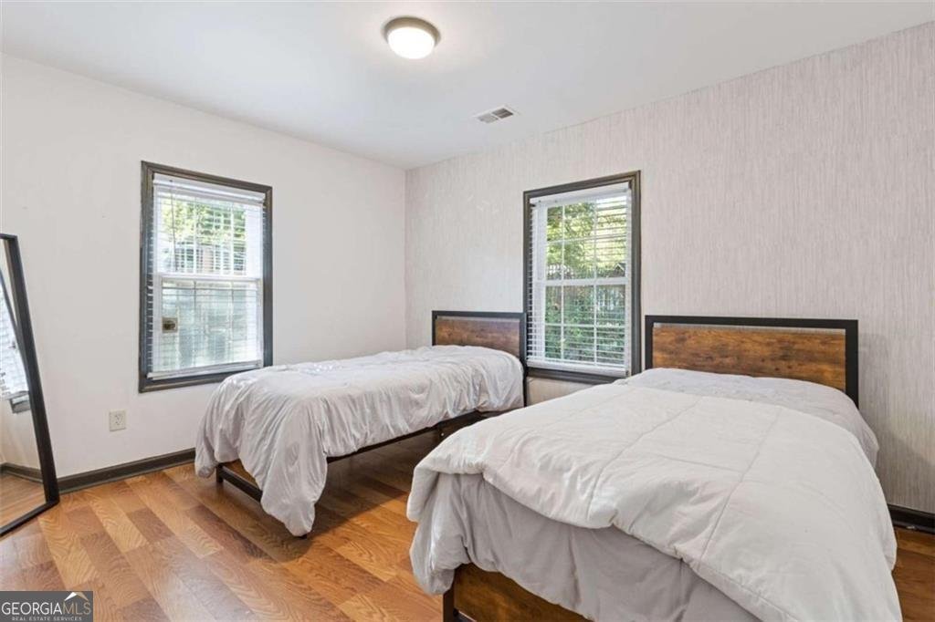 2776 Grand Avenue Atlanta - 19