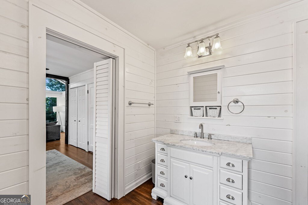70 Mckinney Street Blue Ridge - 54