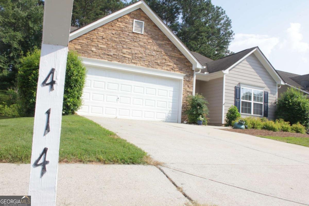 414 Norton Crossing Woodstock - 2