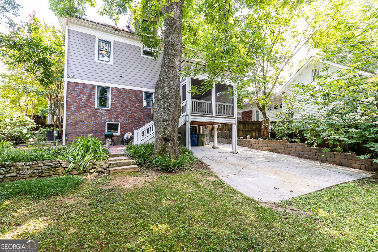 656 Yorkshire Road Atlanta - 24