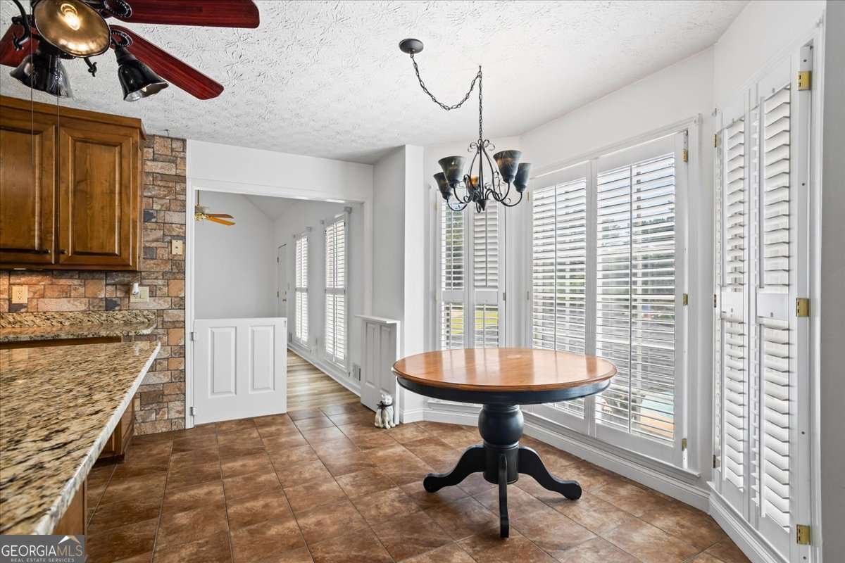 3906 Laurens Ln Snellville - 14