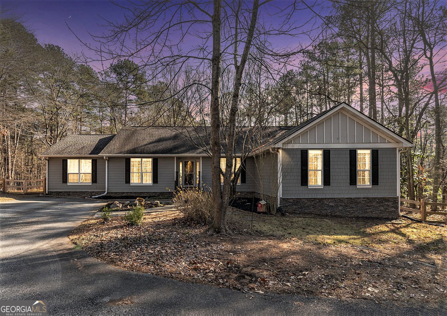 675 Mayes Powder Springs - 1
