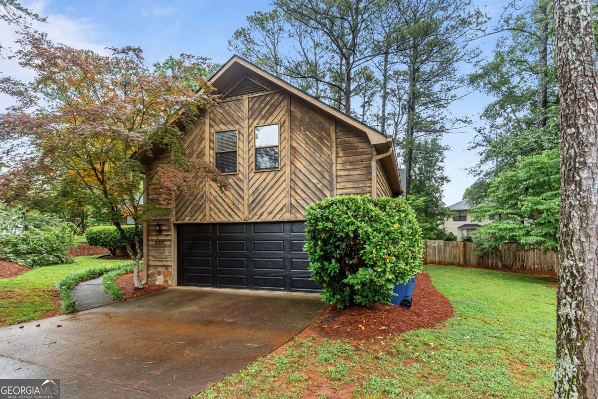 490 Hunters Glen Court Lawrenceville - 2