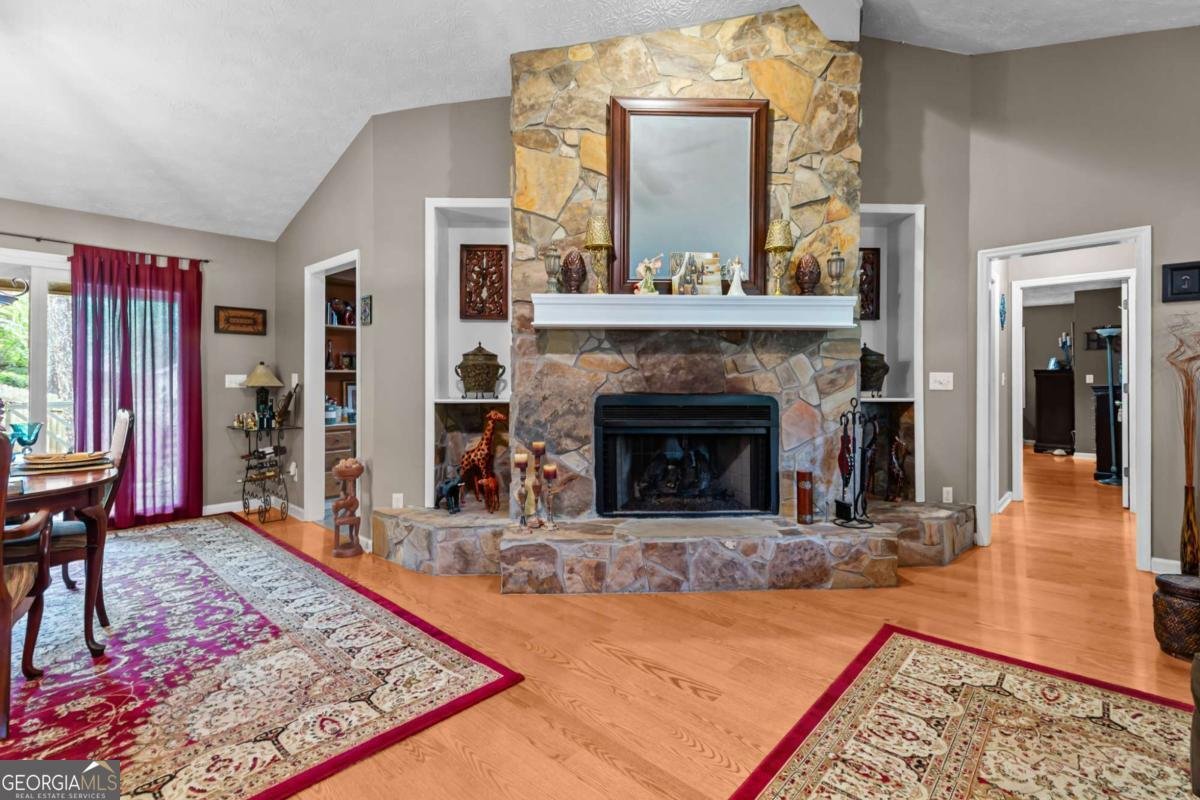 490 Hunters Glen Court Lawrenceville - 40