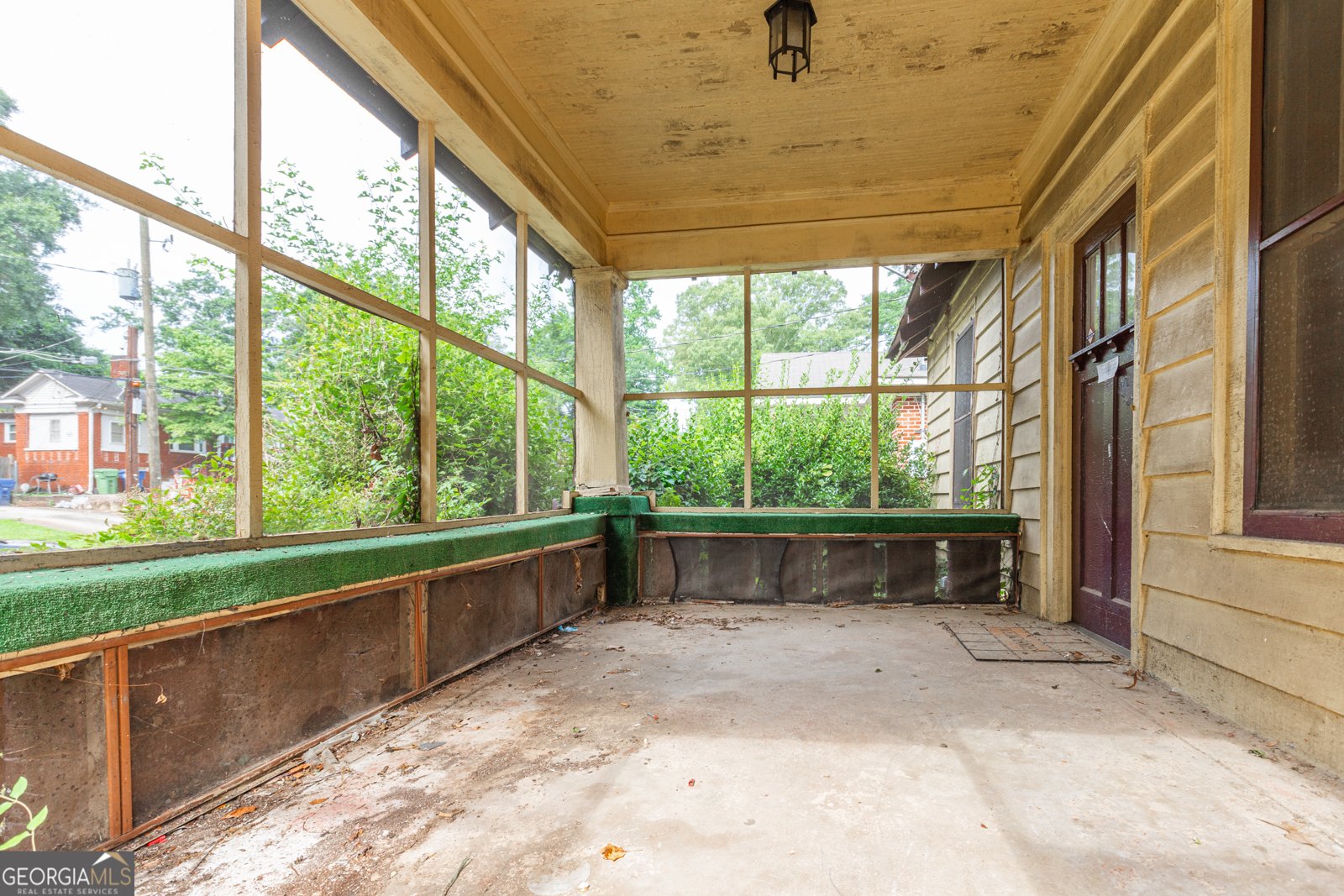 969 Byron Drive Atlanta - 4