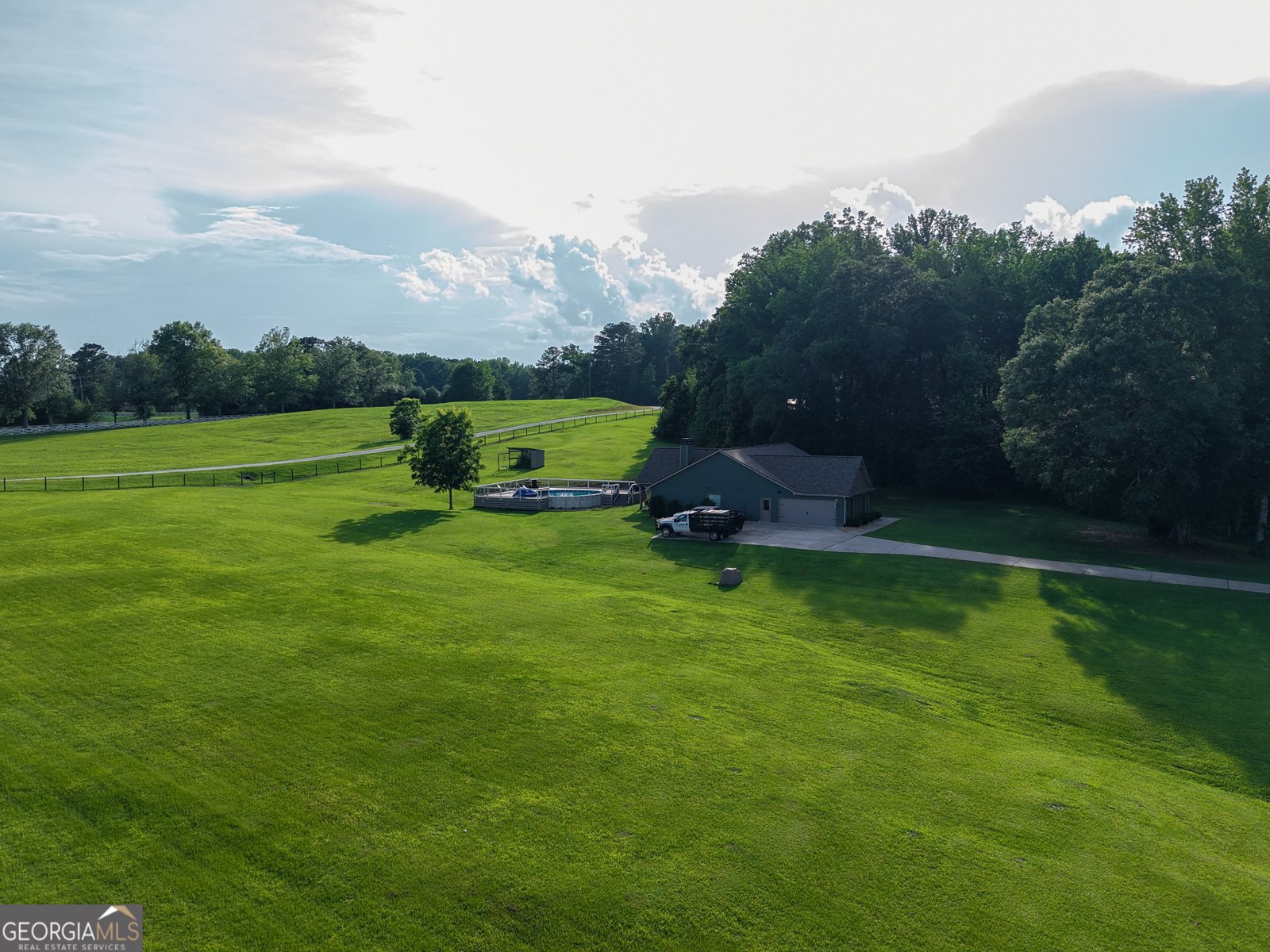 75 Flagstone Dr Newnan - 77