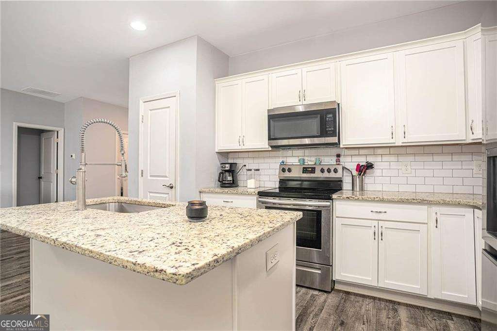 2038 Highway 63 Homer - 16