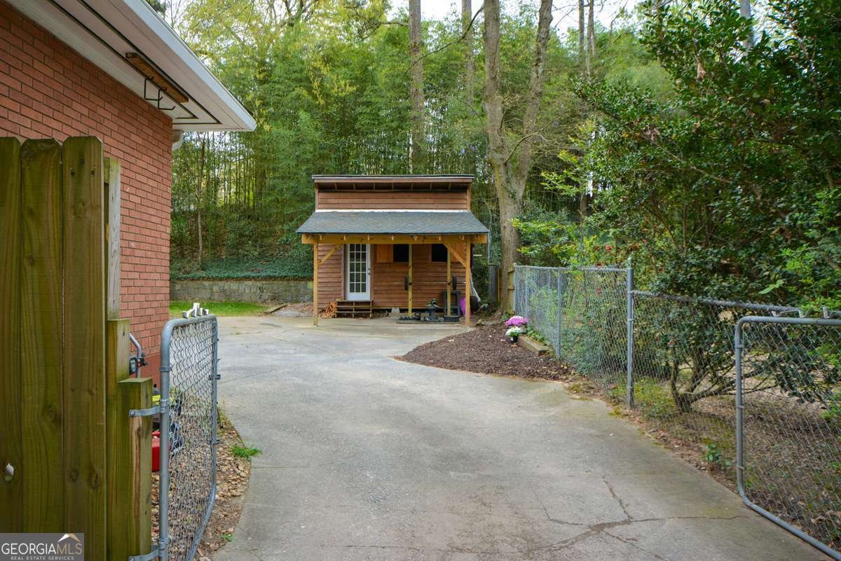 1245 Briar Hills Drive Atlanta - 37
