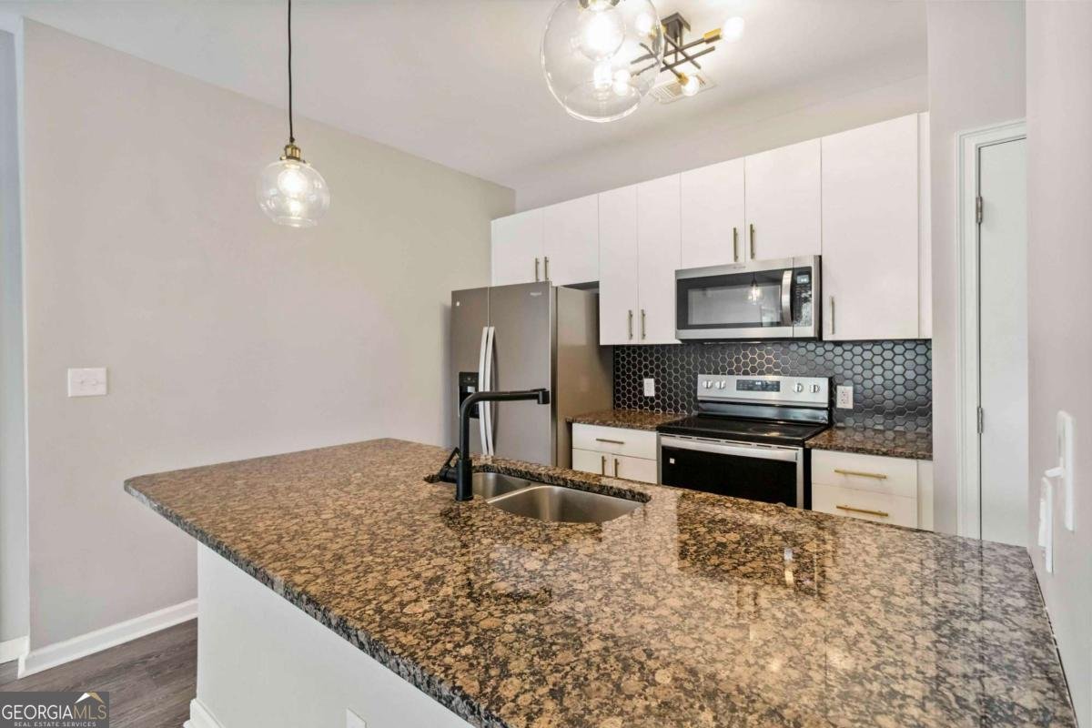 898 Oak Street Atlanta - 16
