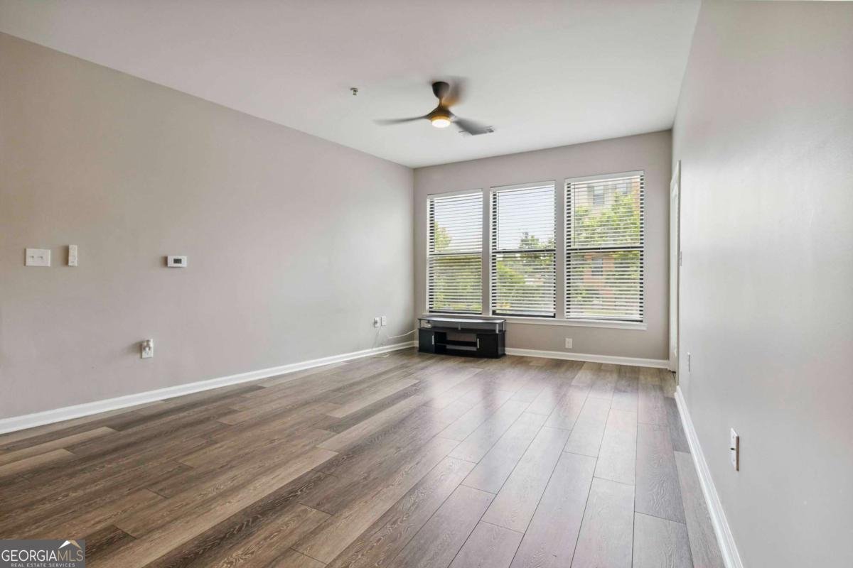 898 Oak Street Atlanta - 9