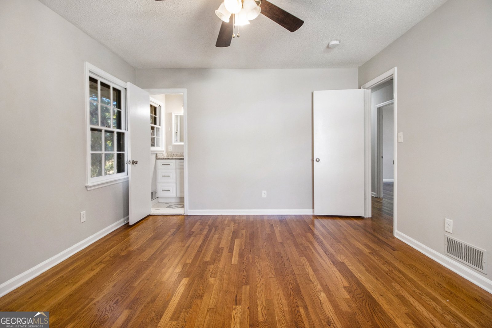 4204 Williamsburg Drive College Park - 24