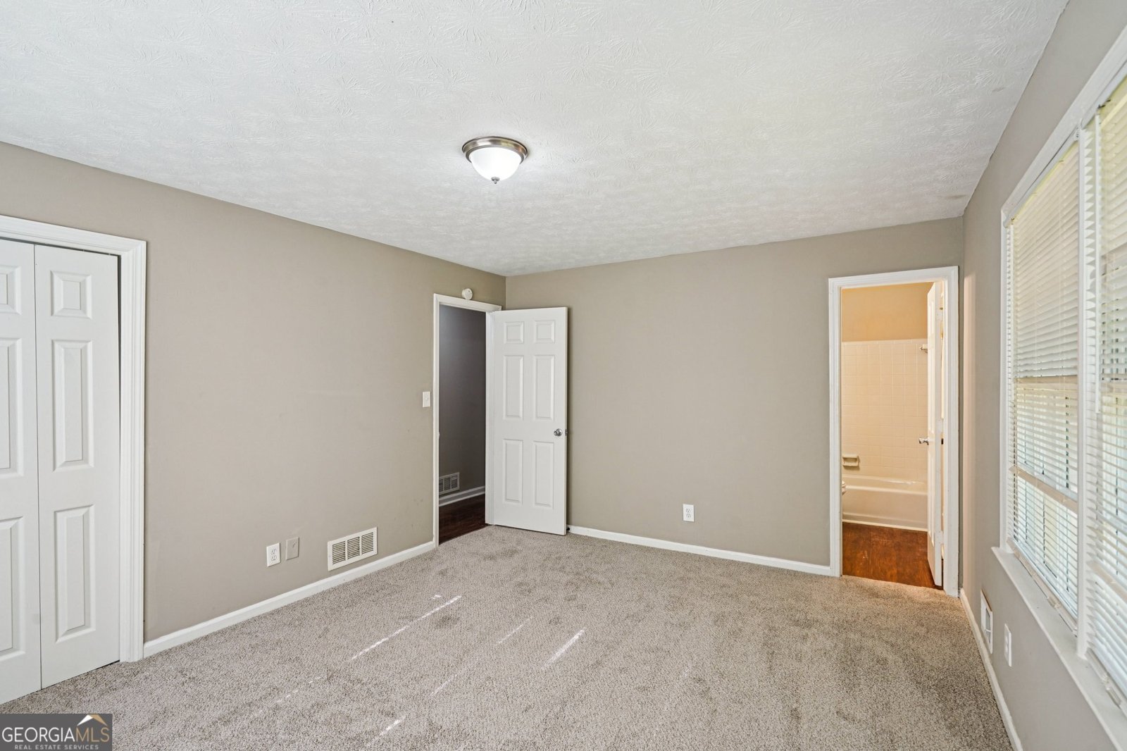 4496 Housworth Drive Lithonia - 23