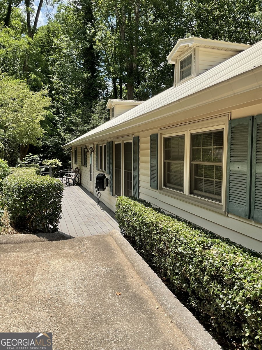 866 Yunai Circle Clayton - 2