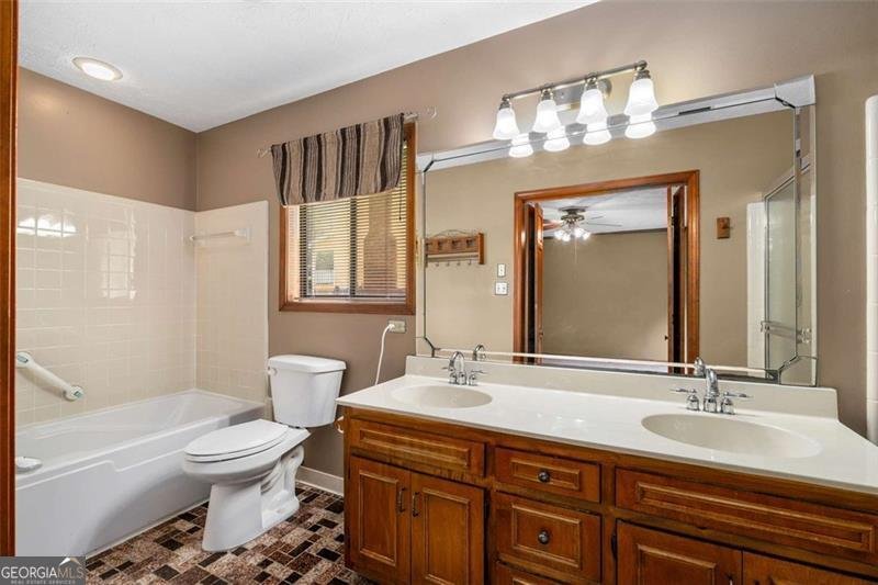 1535 PATHFINDER Lilburn - 30