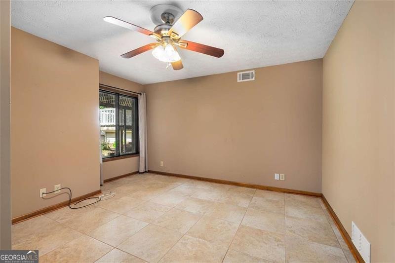1535 PATHFINDER Lilburn - 34