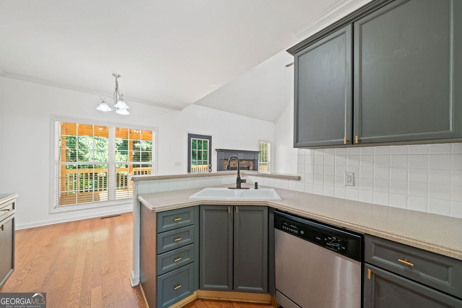 140 Glencrest Drive Drive Commerce - 19