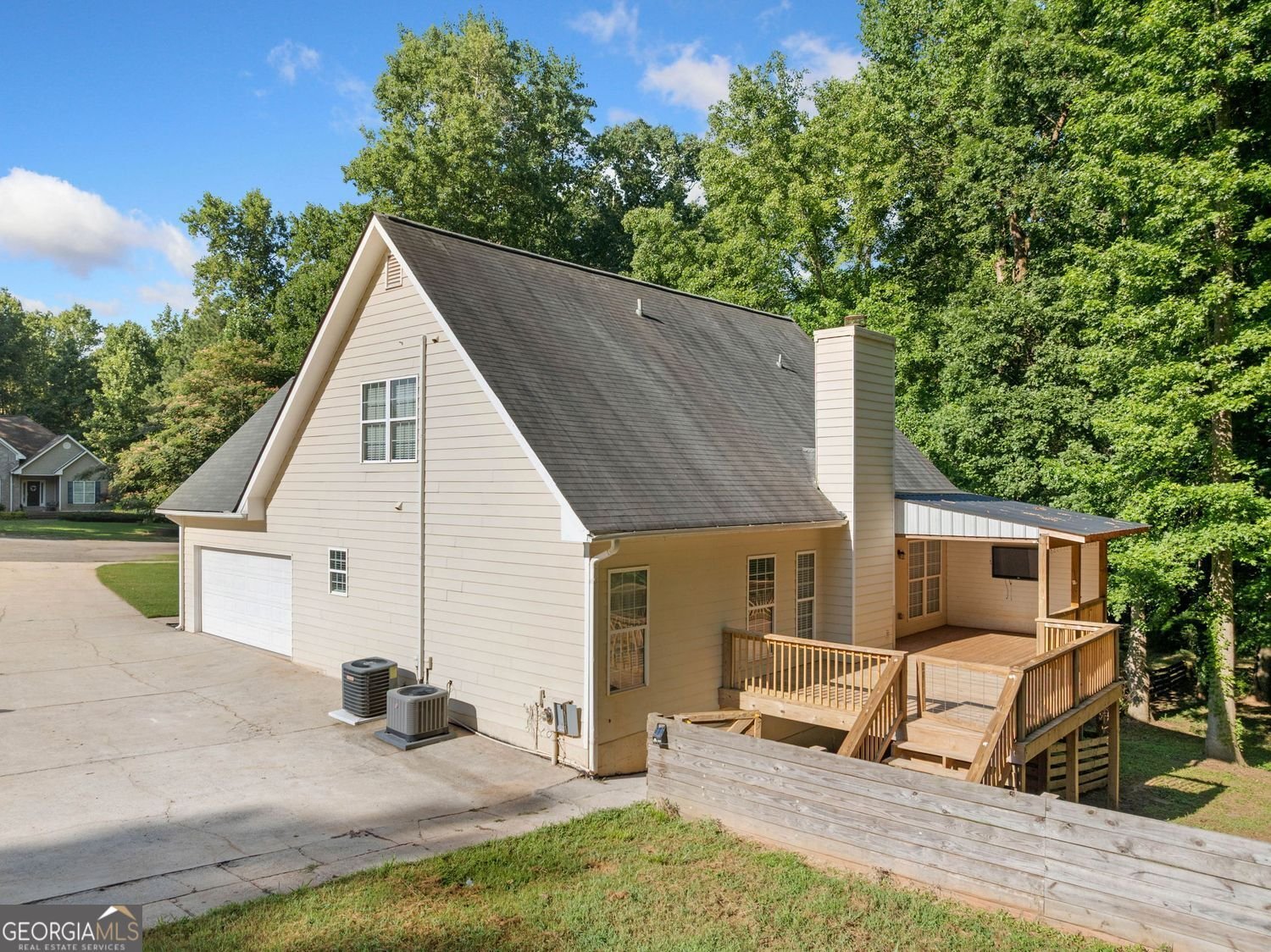 140 Glencrest Drive Drive Commerce - 44