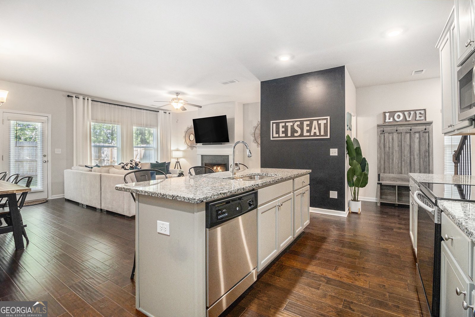 7086 Gladstone Circle Stonecrest - 2