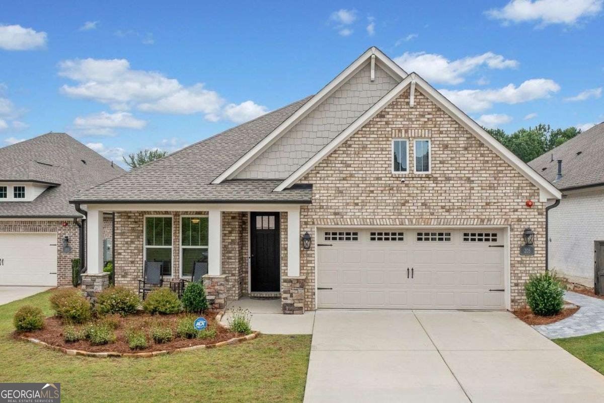 205 Floral Valley Drive Woodstock - 1
