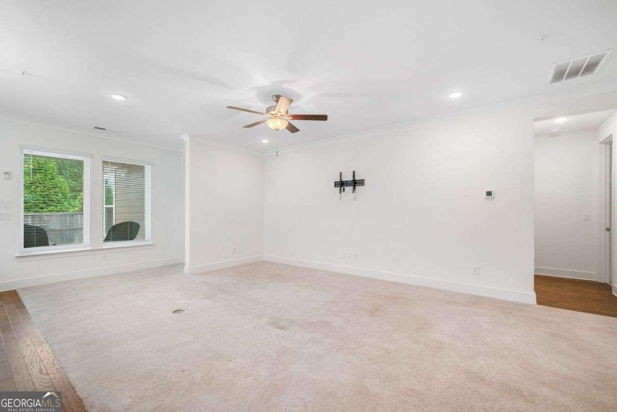 205 Floral Valley Drive Woodstock - 17
