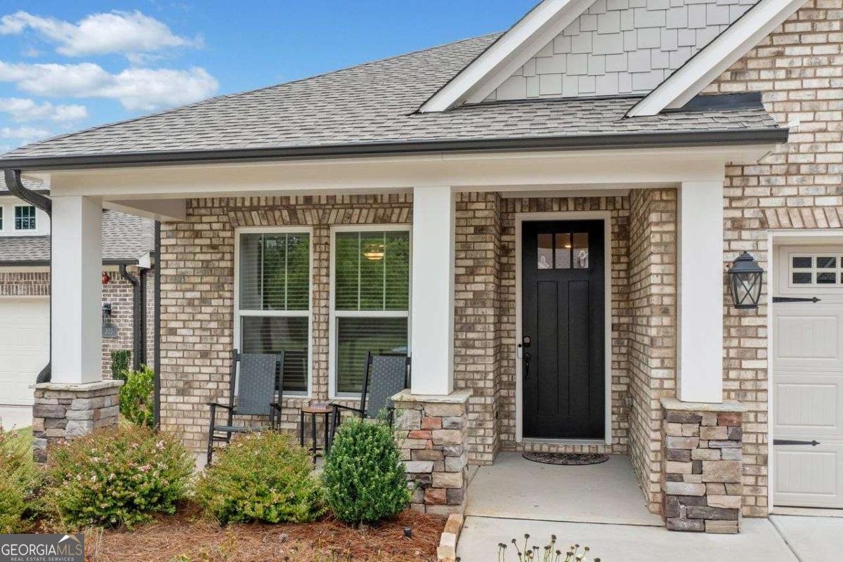 205 Floral Valley Drive Woodstock - 2