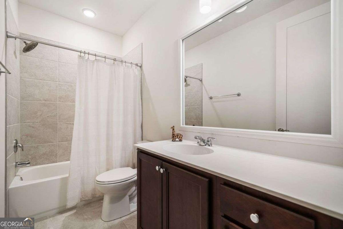 205 Floral Valley Drive Woodstock - 25