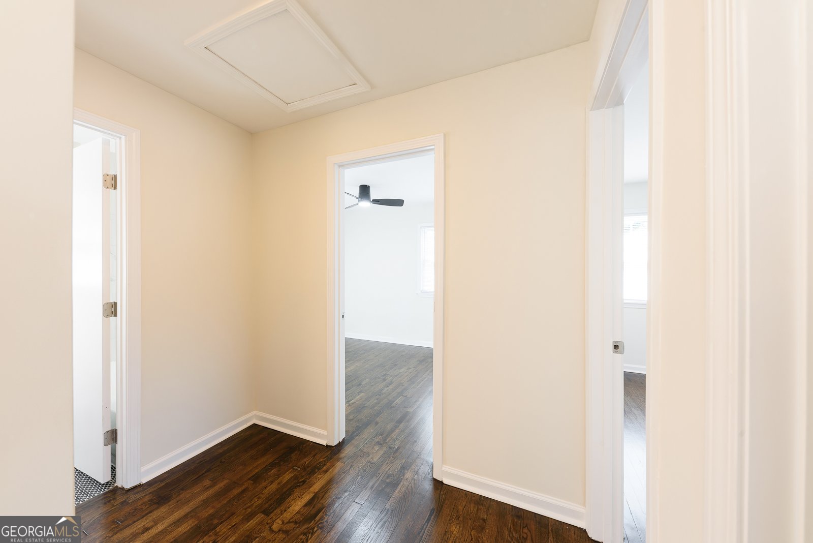 3512 Fairlane Drive Atlanta - 25