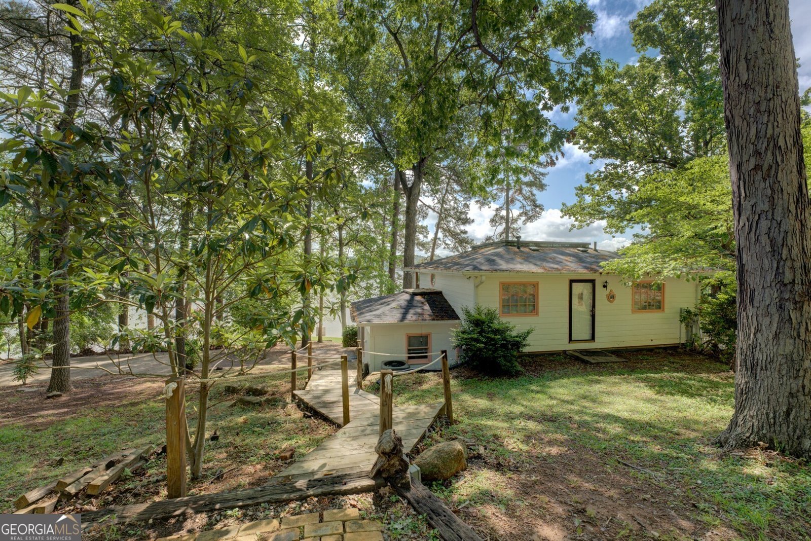185 Crestview Road Jackson - 37