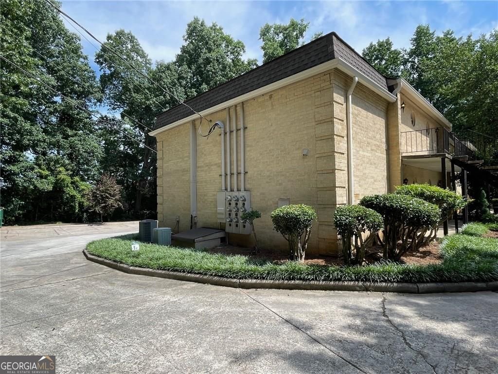 5400 ROSWELL Road ATLANTA - 27