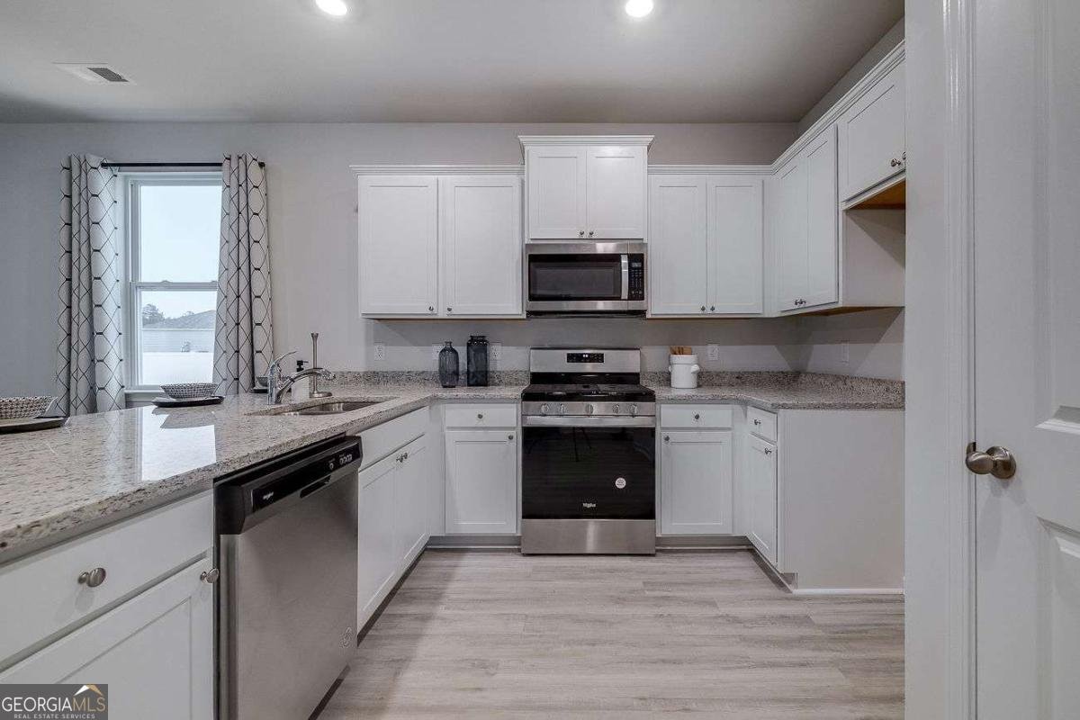 217 Lakeside Drive Port Wentworth - 4
