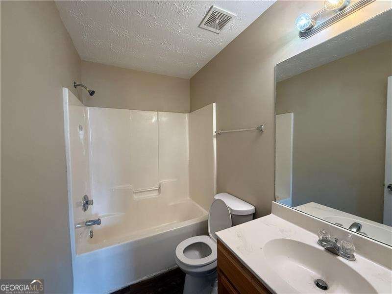 425 Bell Flower Trail Locust Grove - 11