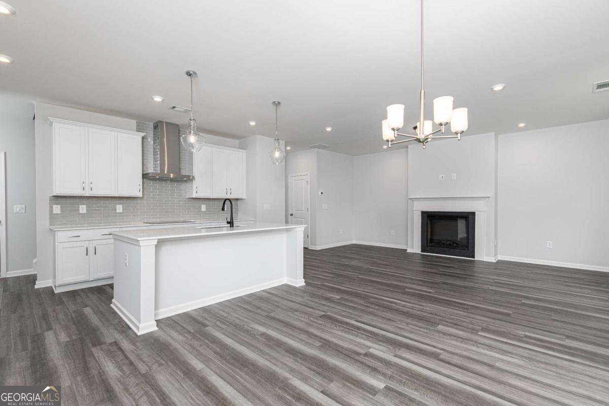 504 Regency Trail Acworth - 1