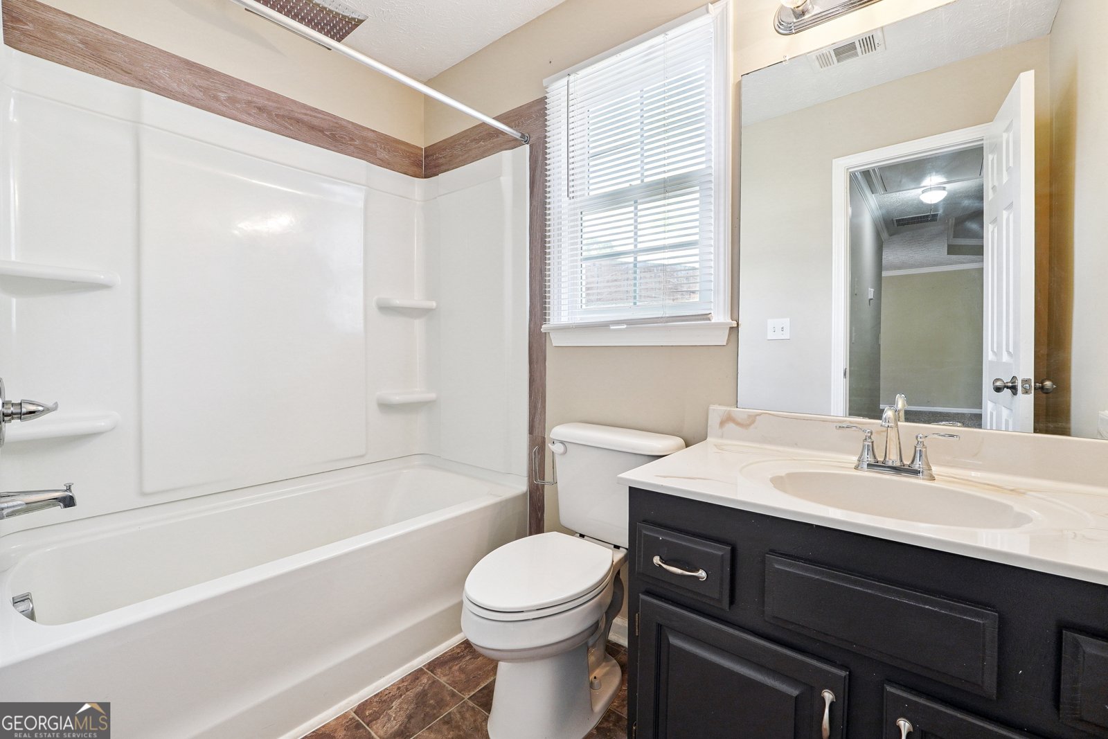 1425 Shamrock Hill Circle Loganville - 13