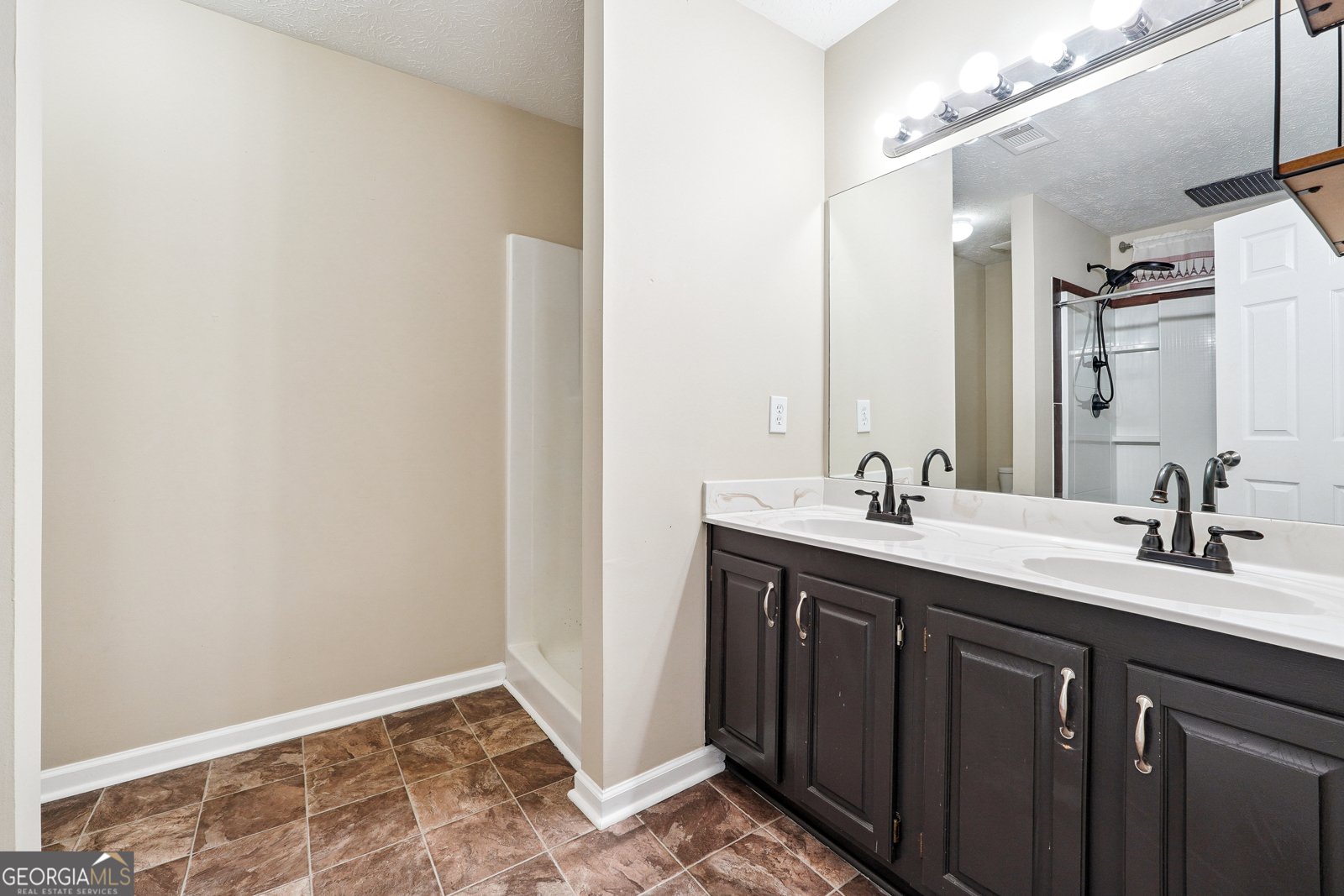 1425 Shamrock Hill Circle Loganville - 20