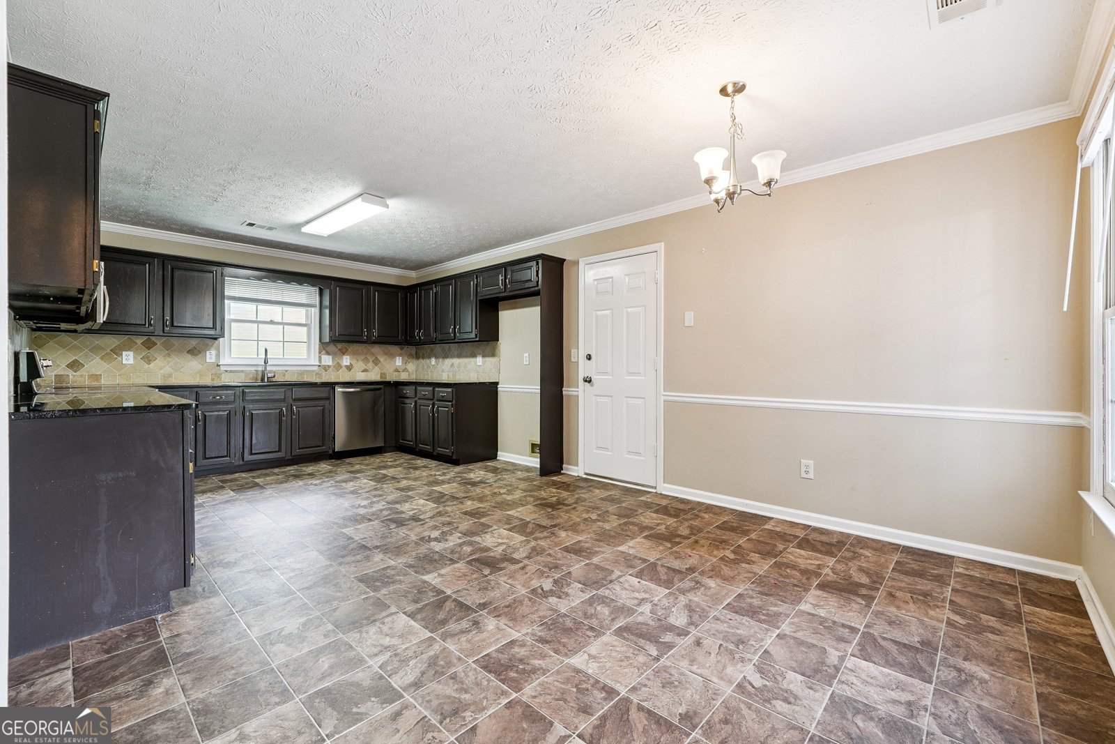 1425 Shamrock Hill Circle Loganville - 5