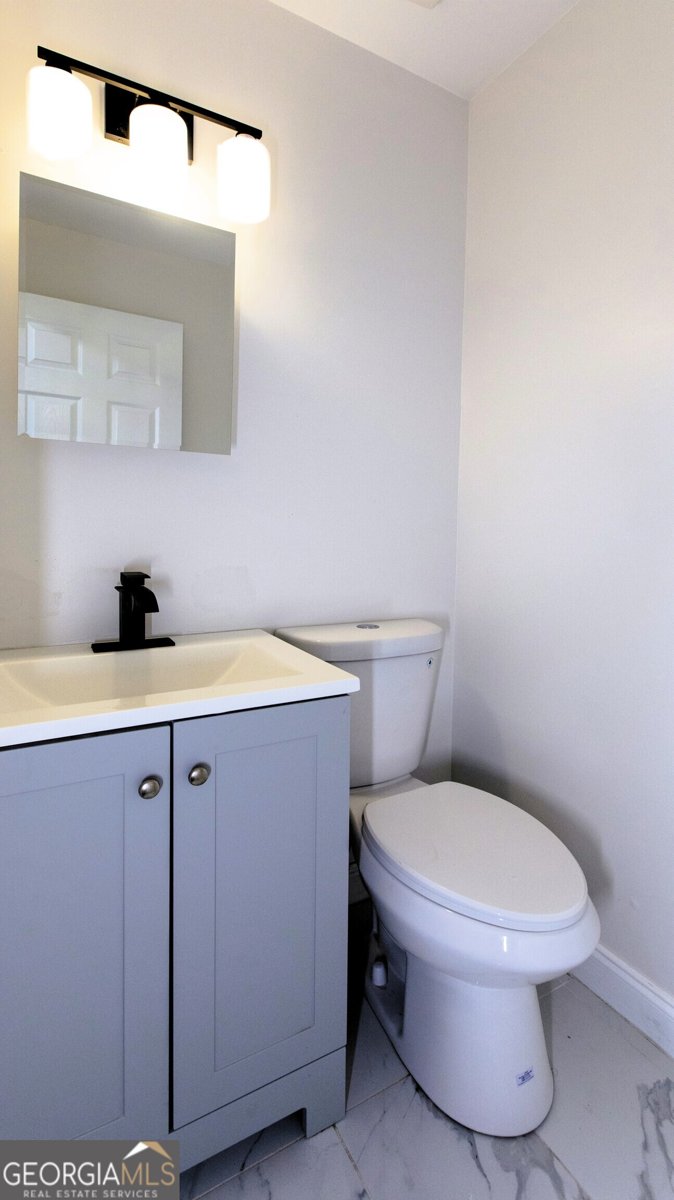 2027 Lois Place Atlanta - 9