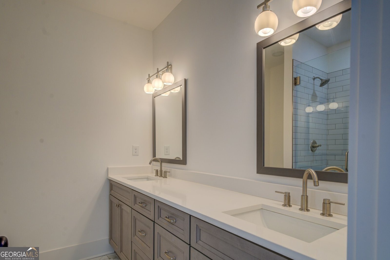 5106 Pratt Street Covington - 28