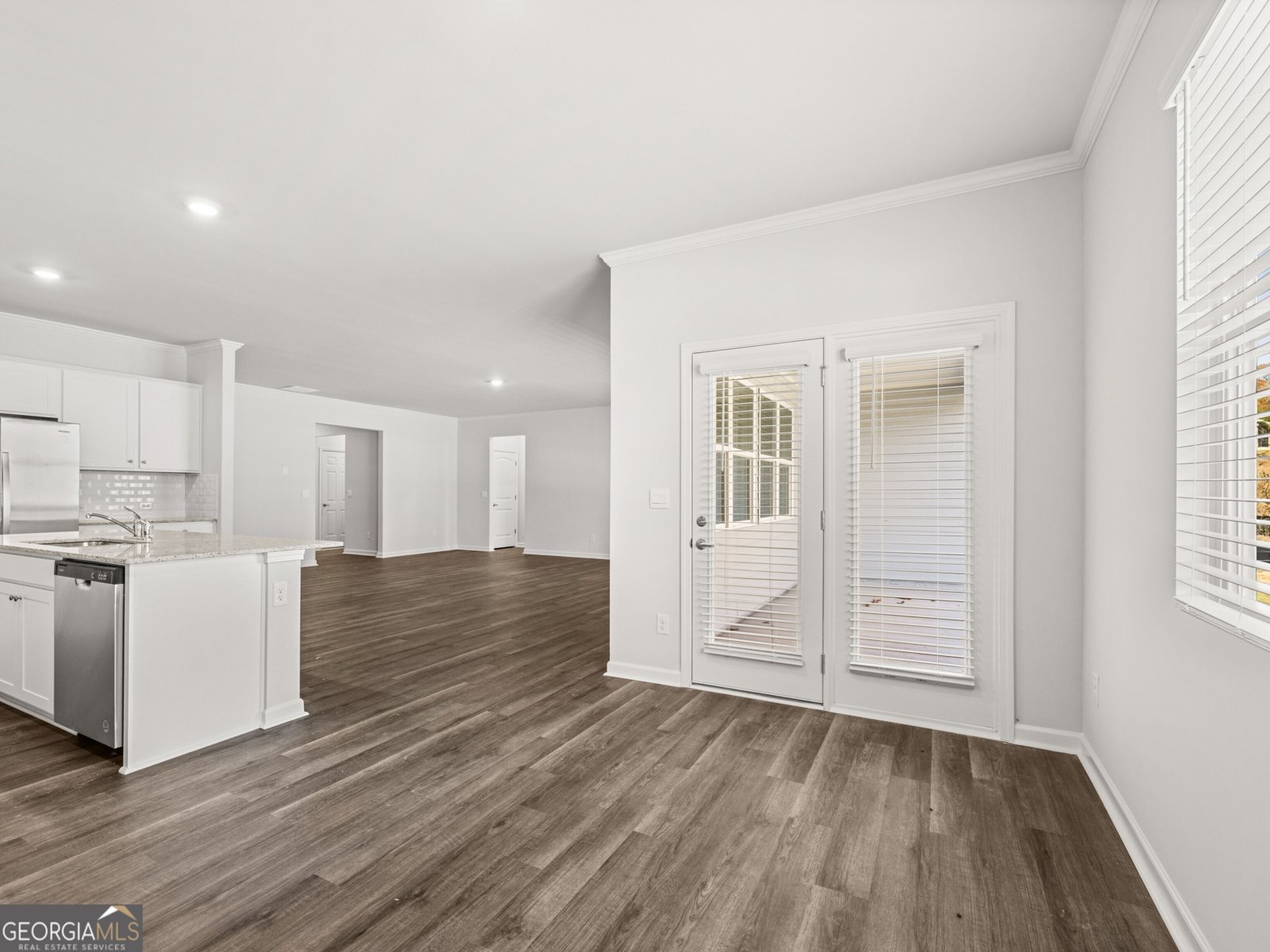 409 Majestic Oak Circle Dallas - 8
